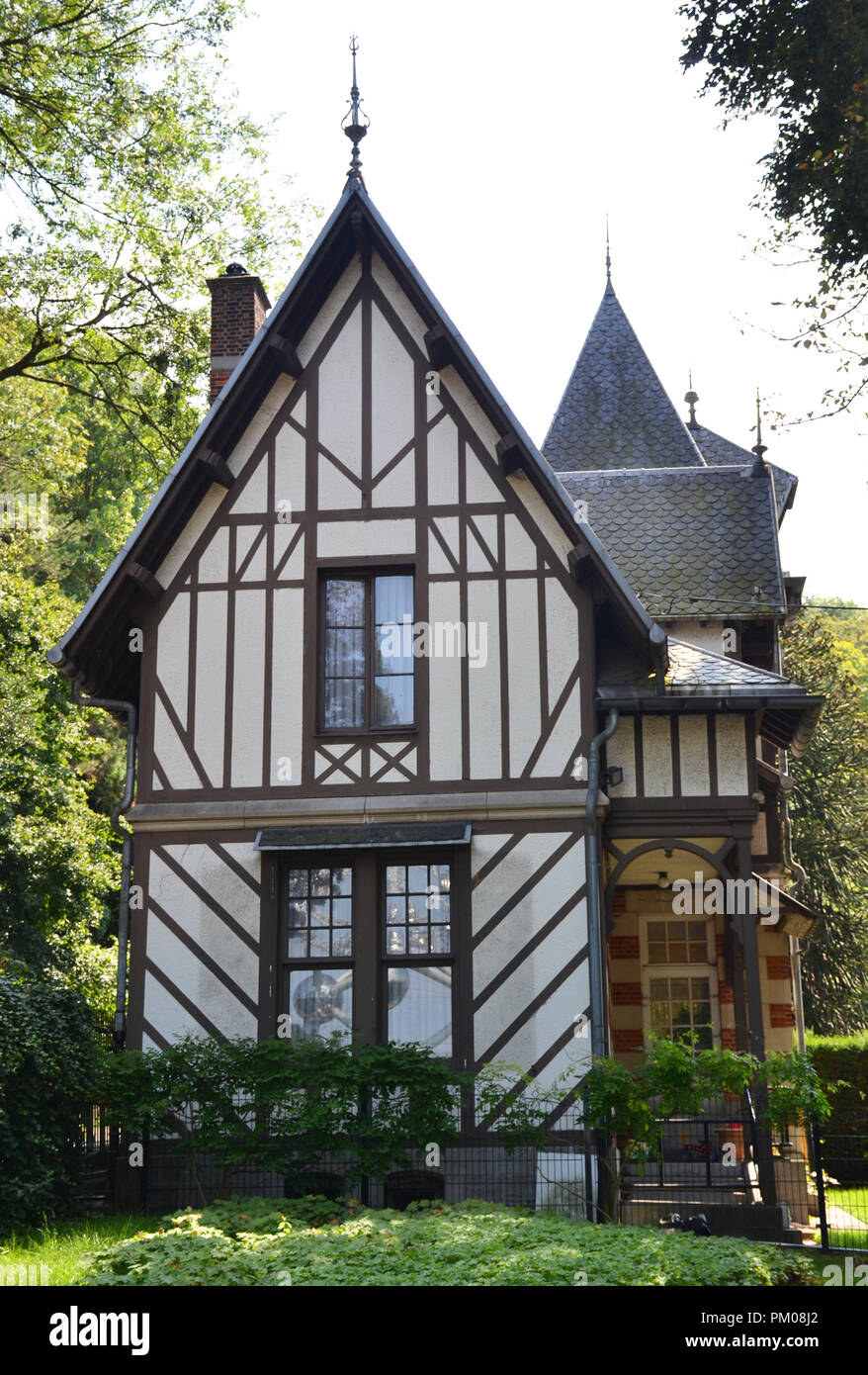 Alte wunderschöne Haus im Park in Brüssel, Belgien Stockfoto Alte wunderschöne Haus im Park in Brüssel, Belgien Stockfoto