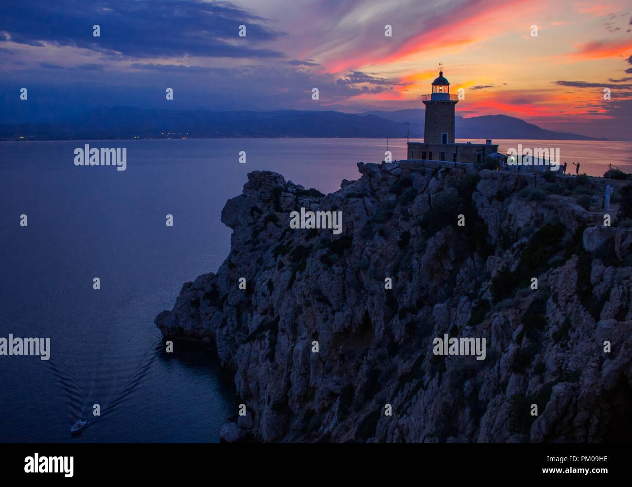 Leuchtturm Loutraki - Griechenland Stockfoto