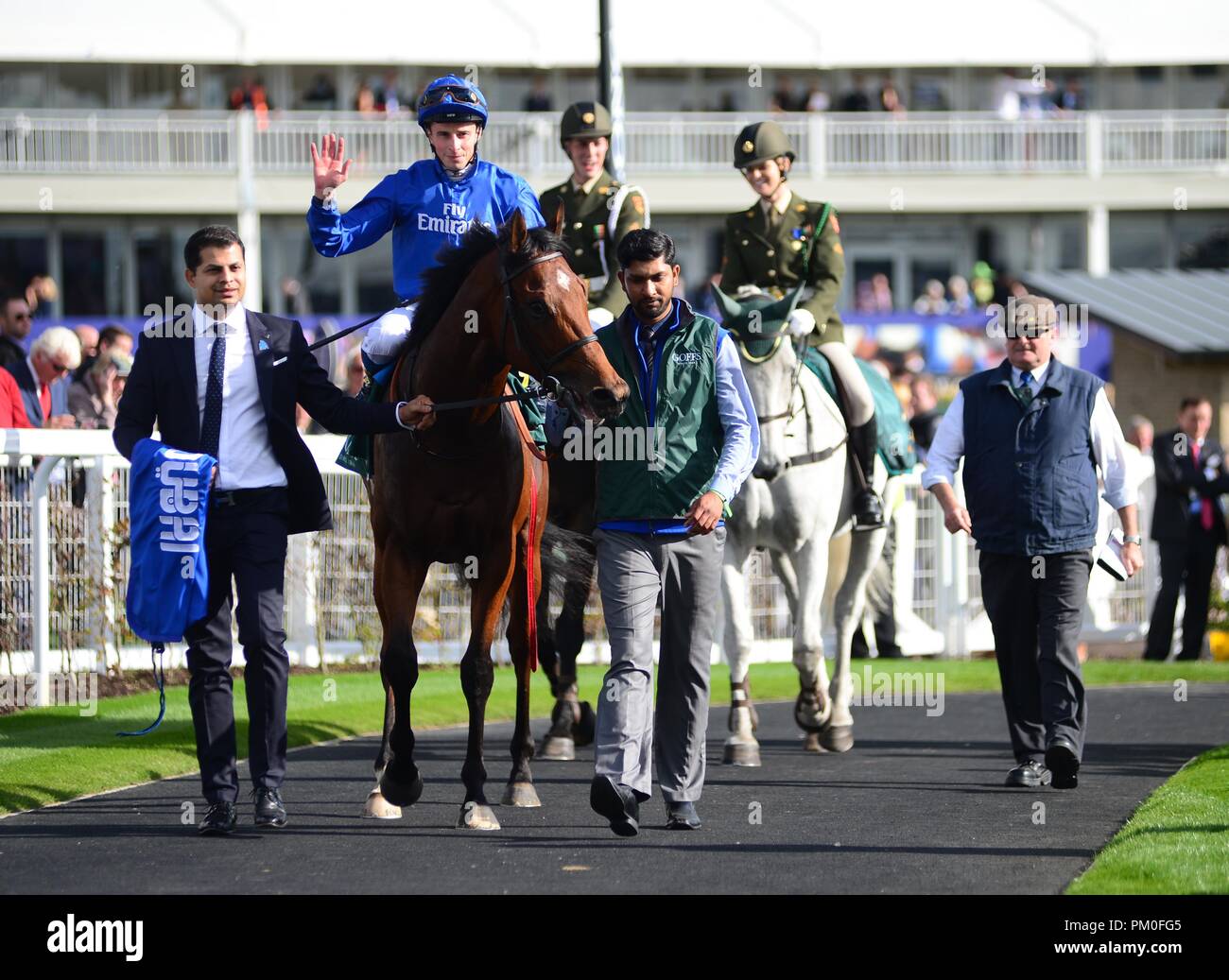 Quorto geritten y William Buick nach dem Gewinn der Goffs Vincent O'Brien National Stakes in Tag zwei des 2018 Longines irische Champions Wochenende bei Curragh racecourse County Neath. Stockfoto