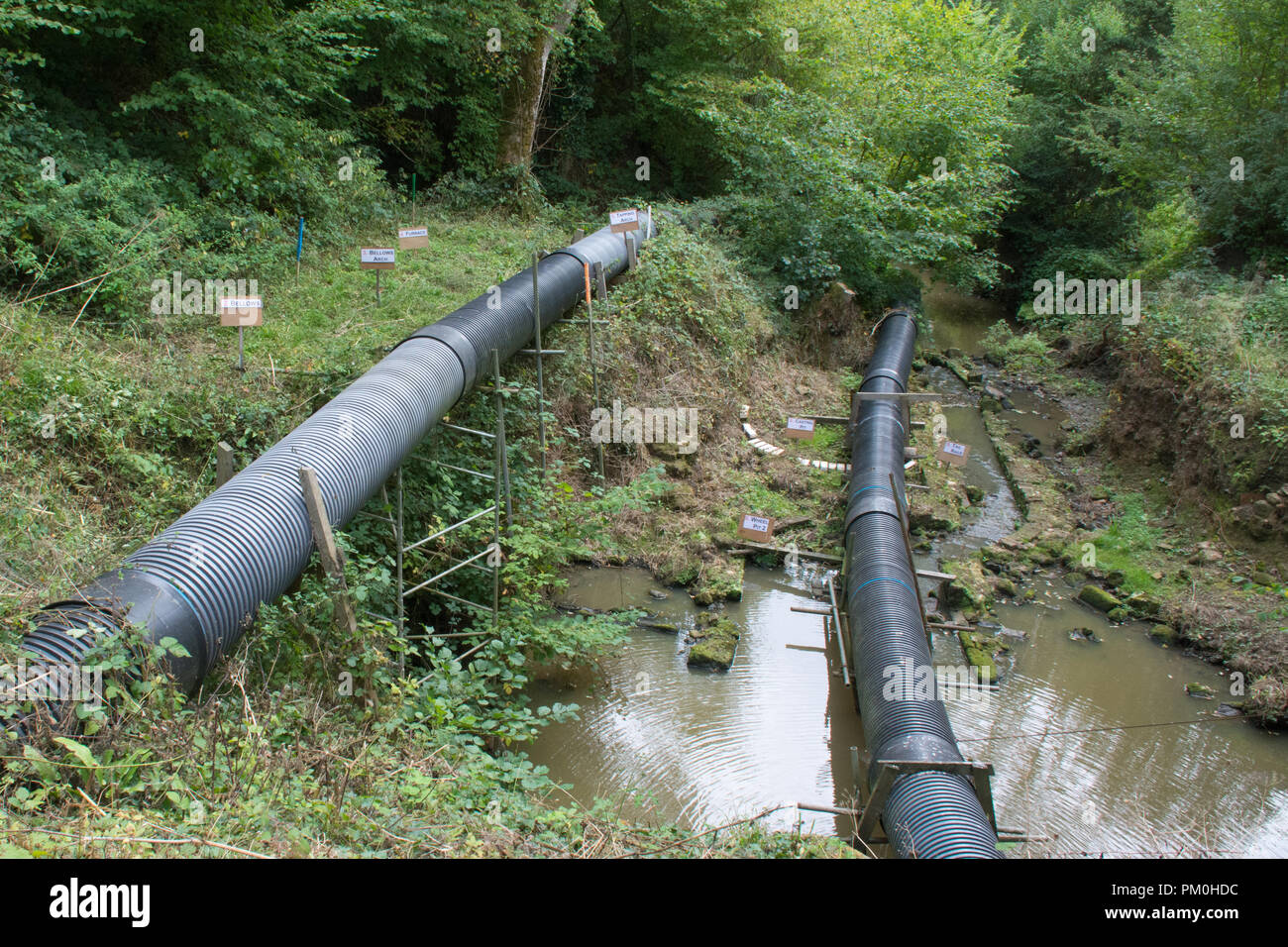 Die Überreste der Fernhurst des Ofens in Sussex Weald. Die Eisenindustrie hier im 17. und 18. Jahrhundert mit lokalen Erz blühte. Stockfoto