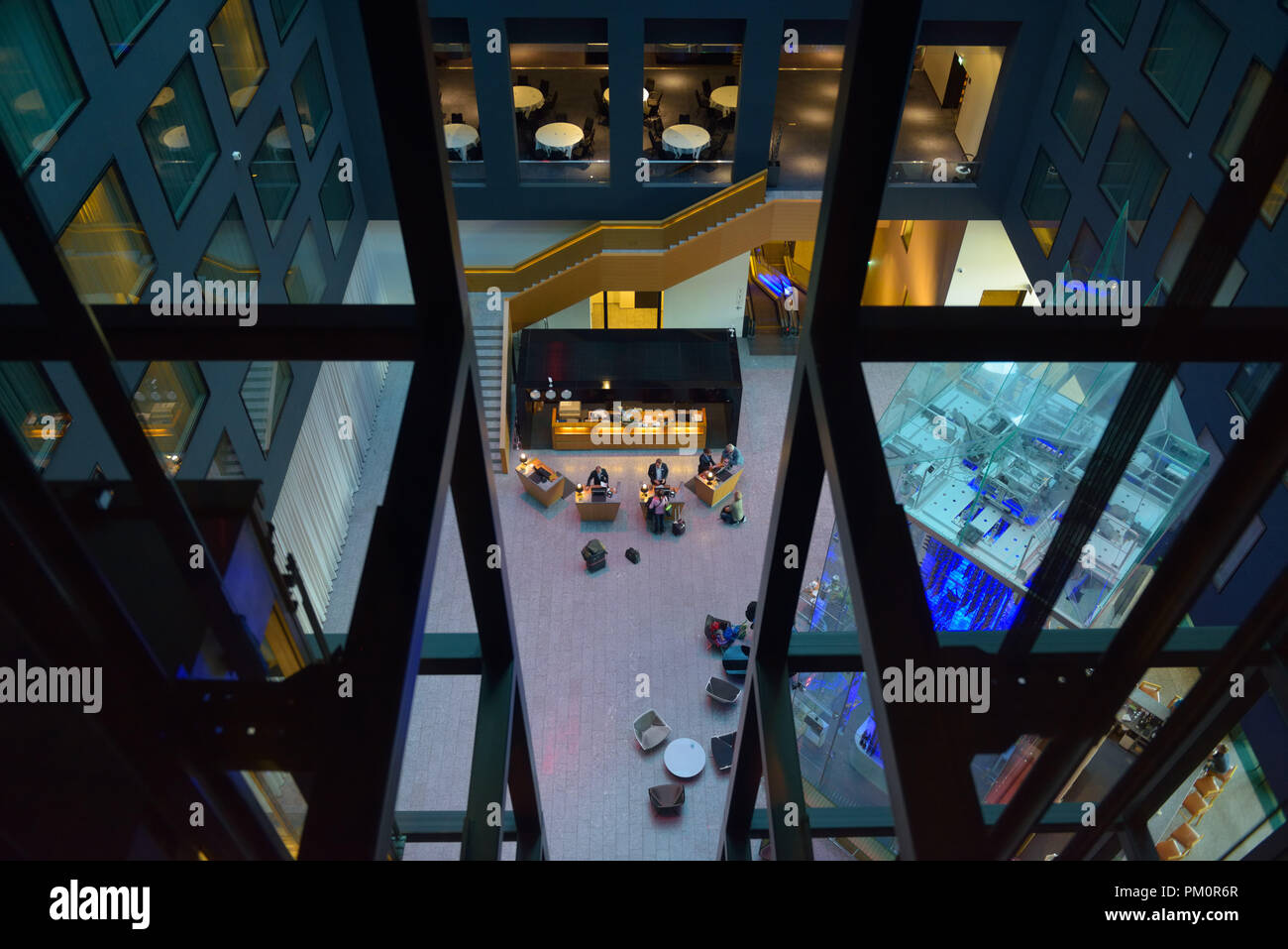 Das Radisson Blu Airport Hotel Lobby, Zürich Kloten (ZRH) CH Stockfoto