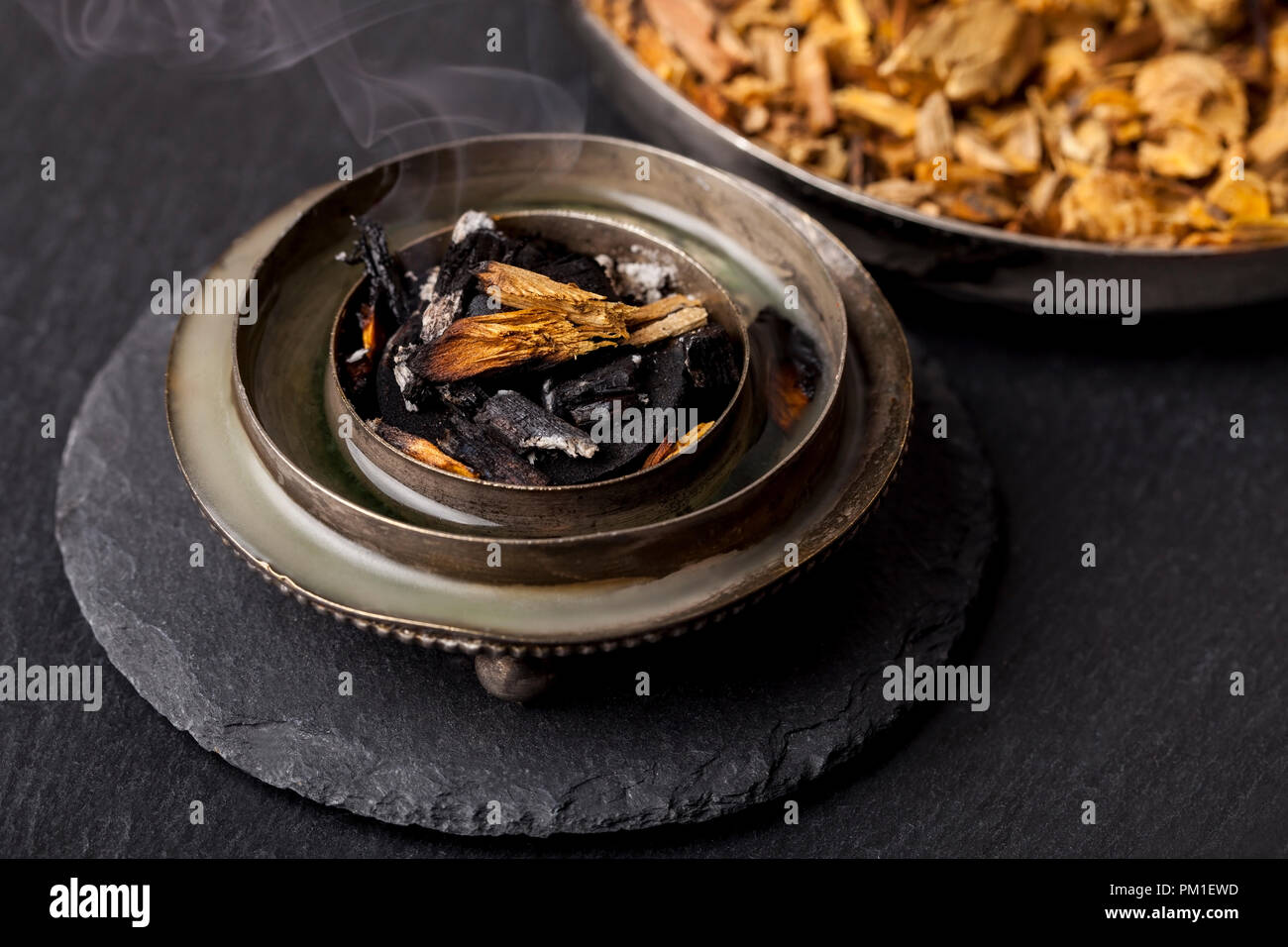 Agarwood, auch als aloeswood, Weihrauch Chips Stockfoto