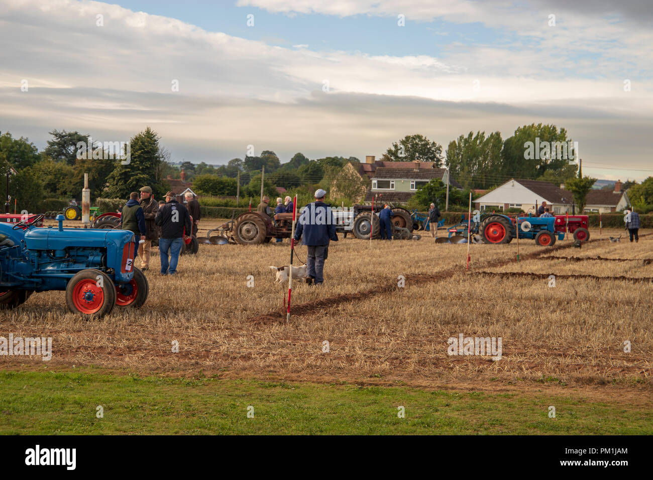 Oldtimer Traktoren im Vintage Traktor und Pflügen Anzeige an Kauen Stoke 2018 Stockfoto