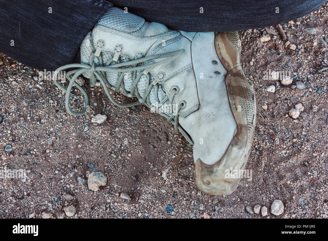 Schmutzige Stiefel reisen Outback Australien Stockfoto
