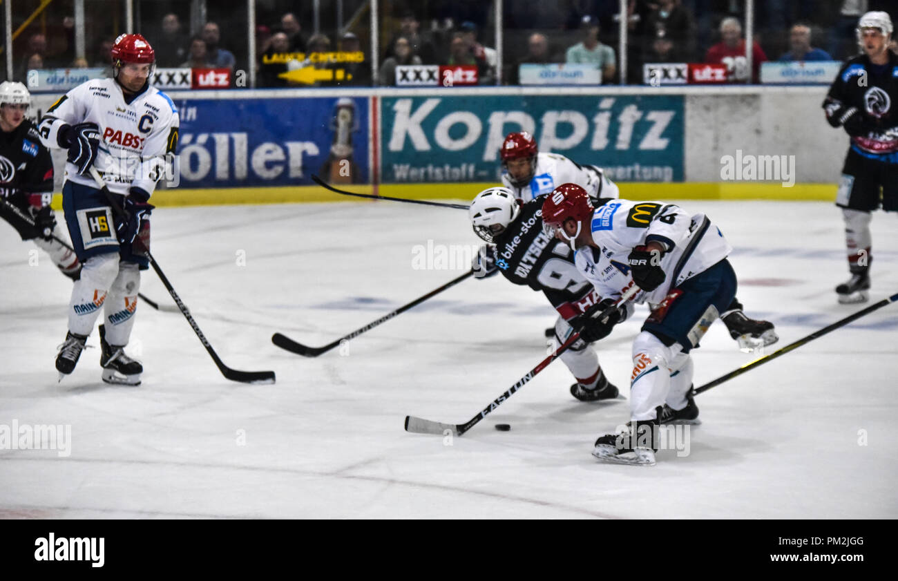 Deutschland, Haßfurt - Bin grosser Zorn - 16 Sept 2018 - Eishockey Bayernliga Derby (FS) - ESC Haßfurt vs ERV Schweinfurt Foto: Alma Live News/Ryan Evans Stockfoto