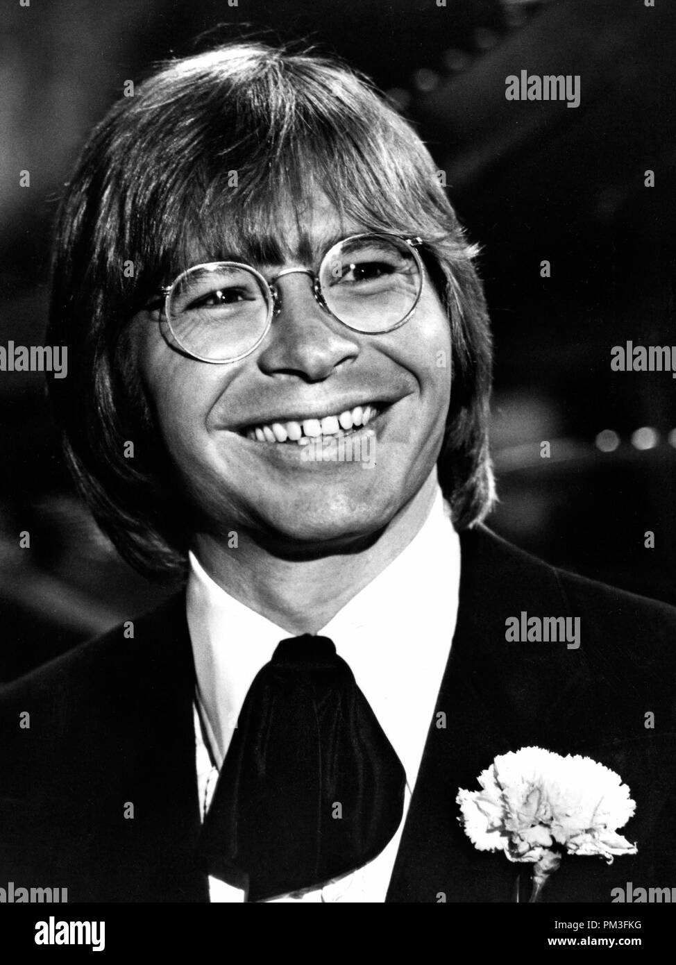 Studio Publicity still: John Denver 1976 File Reference # 30732 1228THA Stockfoto