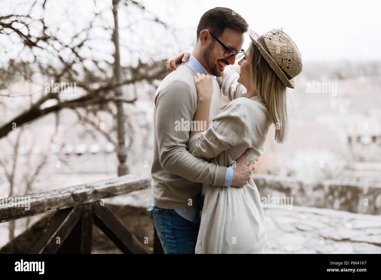 Schönen touristischen paar in Liebe Reisen und sightseeing Stockfoto