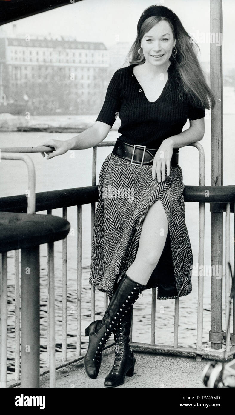 Shirley MacLaine, circa 1972. Datei Referenz Nr. 1038 008 THA © GFS/Hollywood Archiv - Alle Rechte vorbehalten. Stockfoto