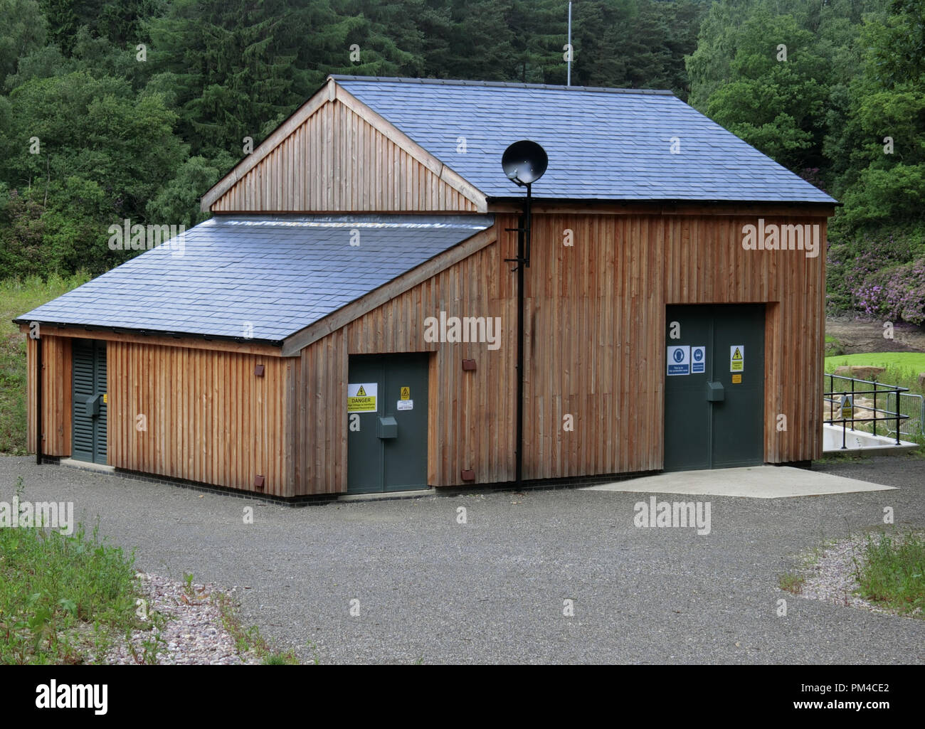 Howden Hydro Power Scheme Gebäude, Obere Derwent Valley Park Natioinal Peak District, Derbyshire, England, Großbritannien Stockfoto