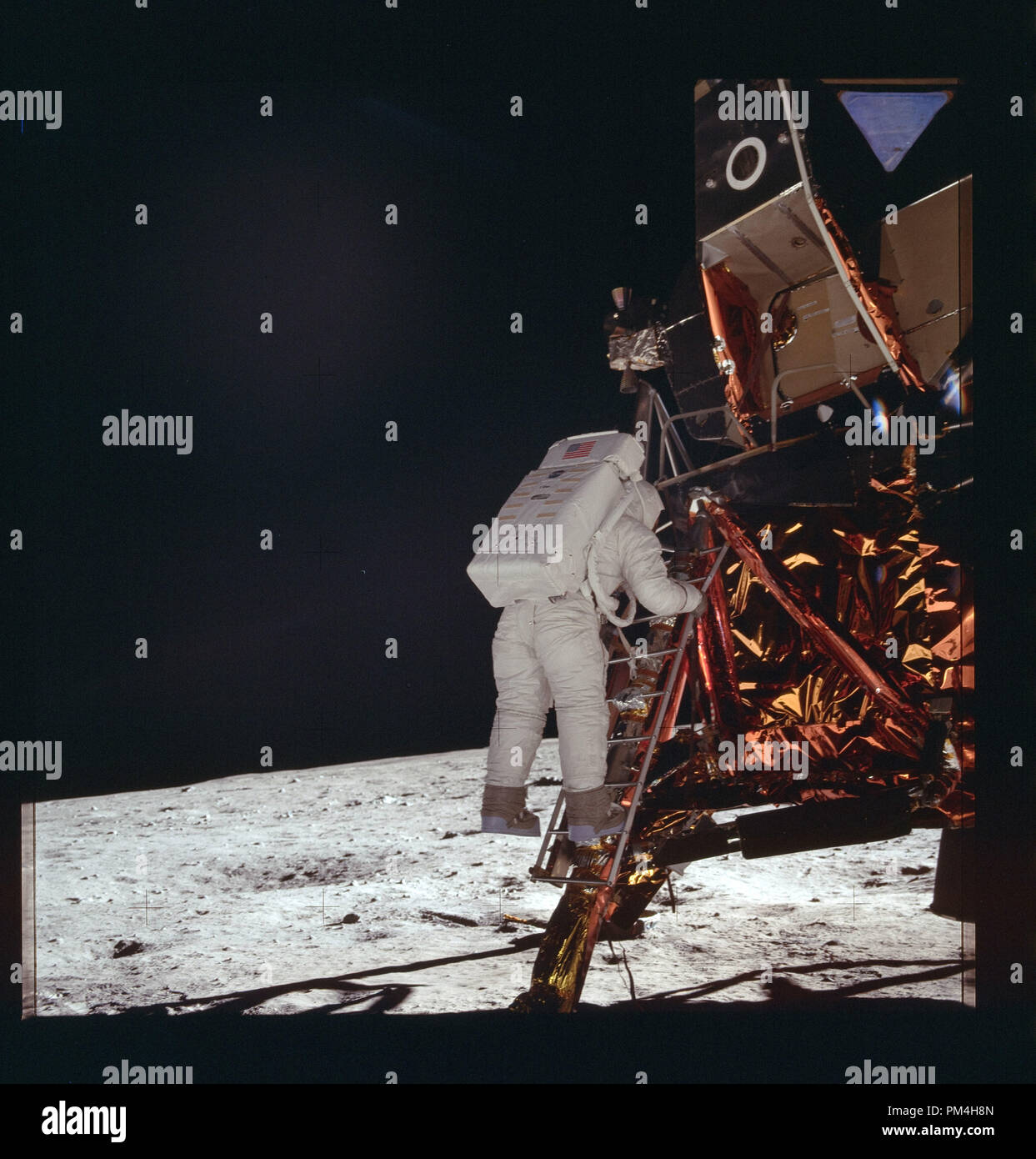 Astronaut Edwin E. Aldrin Jr. (Buzz) steigt von der Mondlandung Modul im Juli 20, 1969 die Geschichte der Reise zum Mond. Datei Referenz Nr. 1003 252 THA Stockfoto