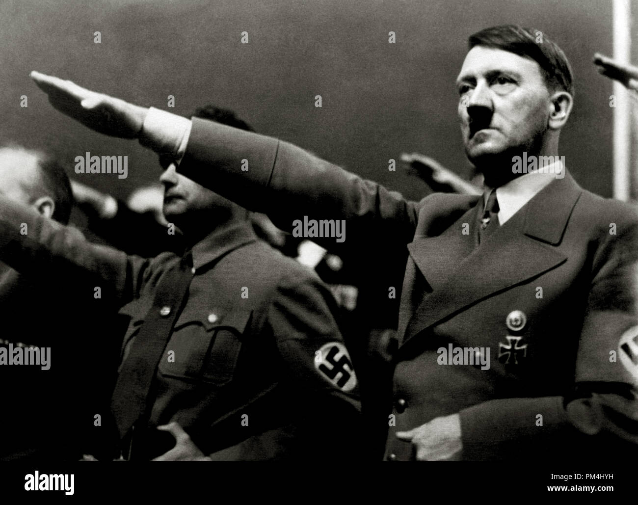 Adolf Hitler, den Hitlergruß neben Rudolf Hess, 1939. Datei Referenz Nr. 1003 442 THA Stockfoto