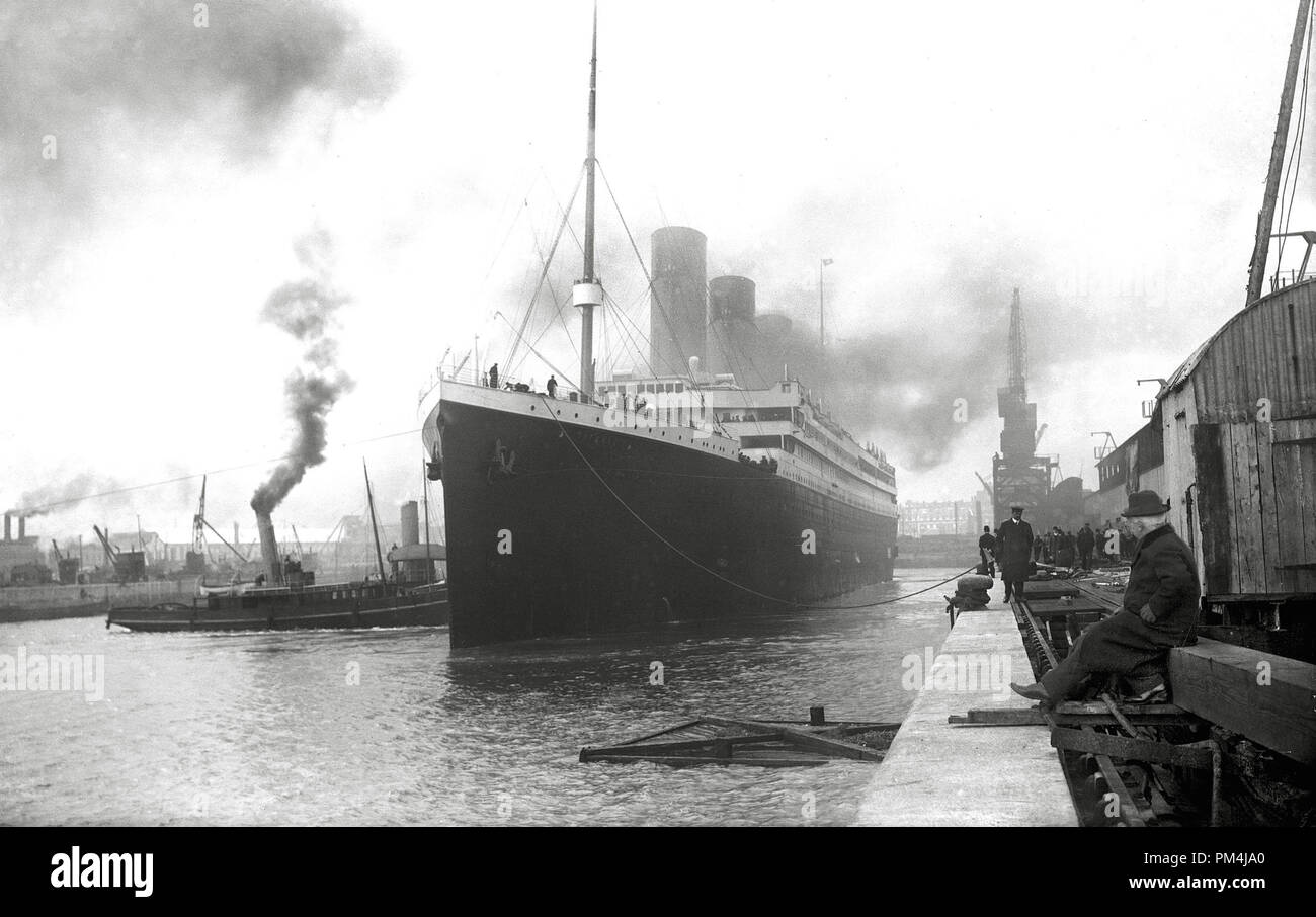RMS Titanic günstig an der Southampton vor der schicksalhaften Reise, 1912. Datei Referenz Nr. 1003_628 THA Stockfoto