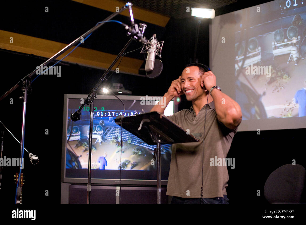 Dwayne Johnson Aufnahme der Stimme des 'Chuck Baker" in Columbia Pictures' animierte Komödie PLANET 51. Stockfoto