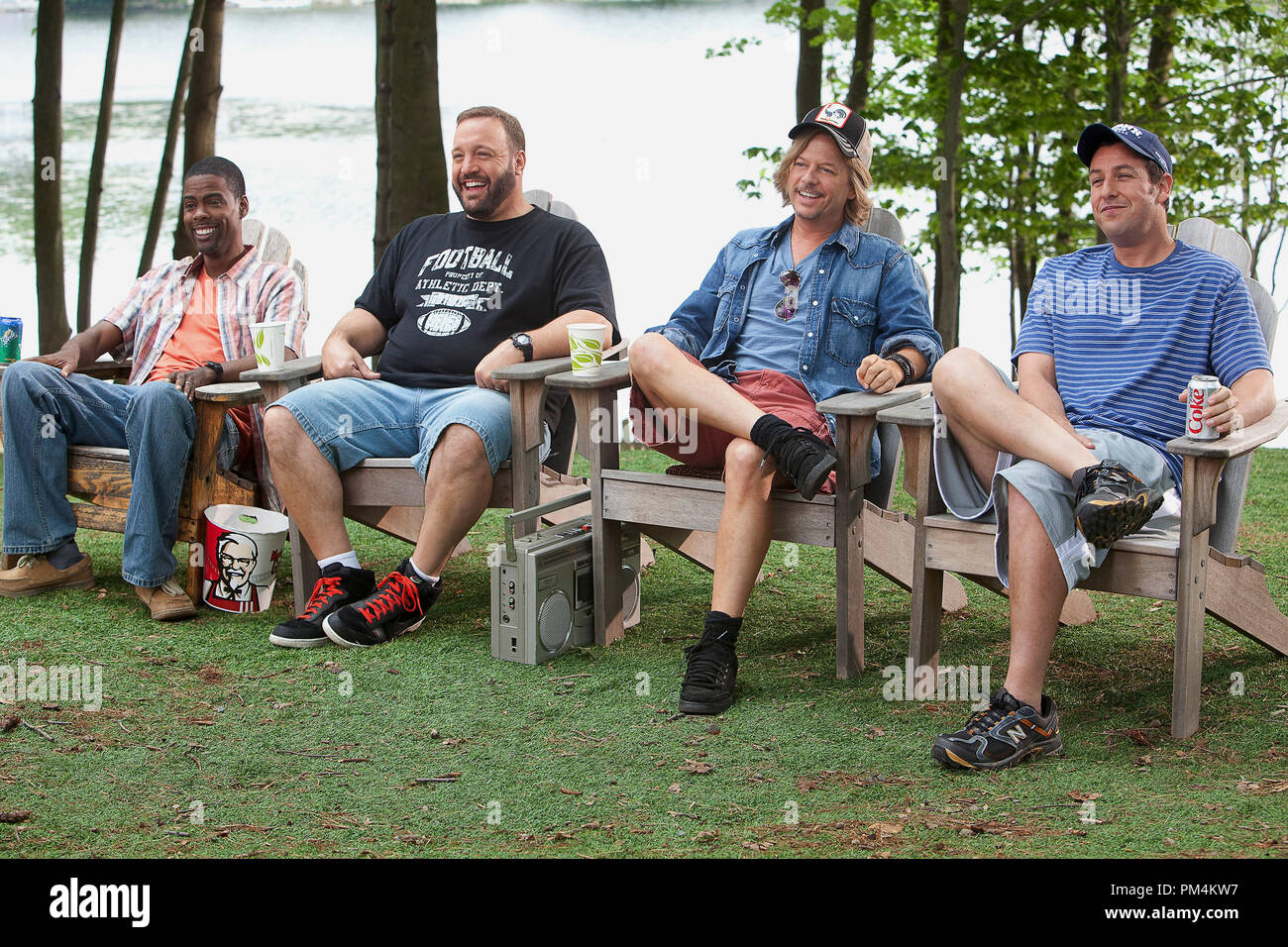 Die Jungs Witz über schöne Rob's Tochter. Kurt McKenzie (Chris Rock), Eric Lamonsoff (Kevin James), Marcus Higgins (David Spade) und Lenny Feder (Adam Sandler) in Columbia Pictures'. Stockfoto