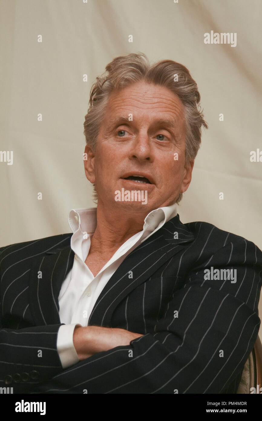 Michael Douglas olitary Man' Portrait Session, 19. Mai 2010. Reproduktion von amerikanischen Boulevardzeitungen ist absolut verboten. Datei Referenz # 30265 003 GFS nur für redaktionelle Verwendung - Alle Rechte vorbehalten Stockfoto