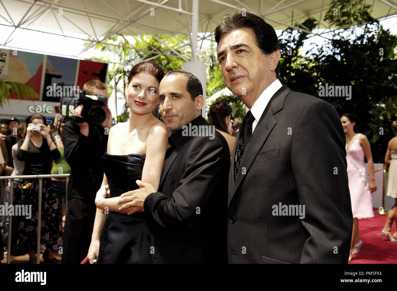 Studio Werbung Immer Noch Von Der Starter Frau Debra Messing Peter Jacobson Joe Mantegna 07 Photo Credit Paul A Broben Datei Referenz Tha Nur Fur Redaktionelle Verwendung Alle Rechte Vorbehalten Stockfotografie Alamy