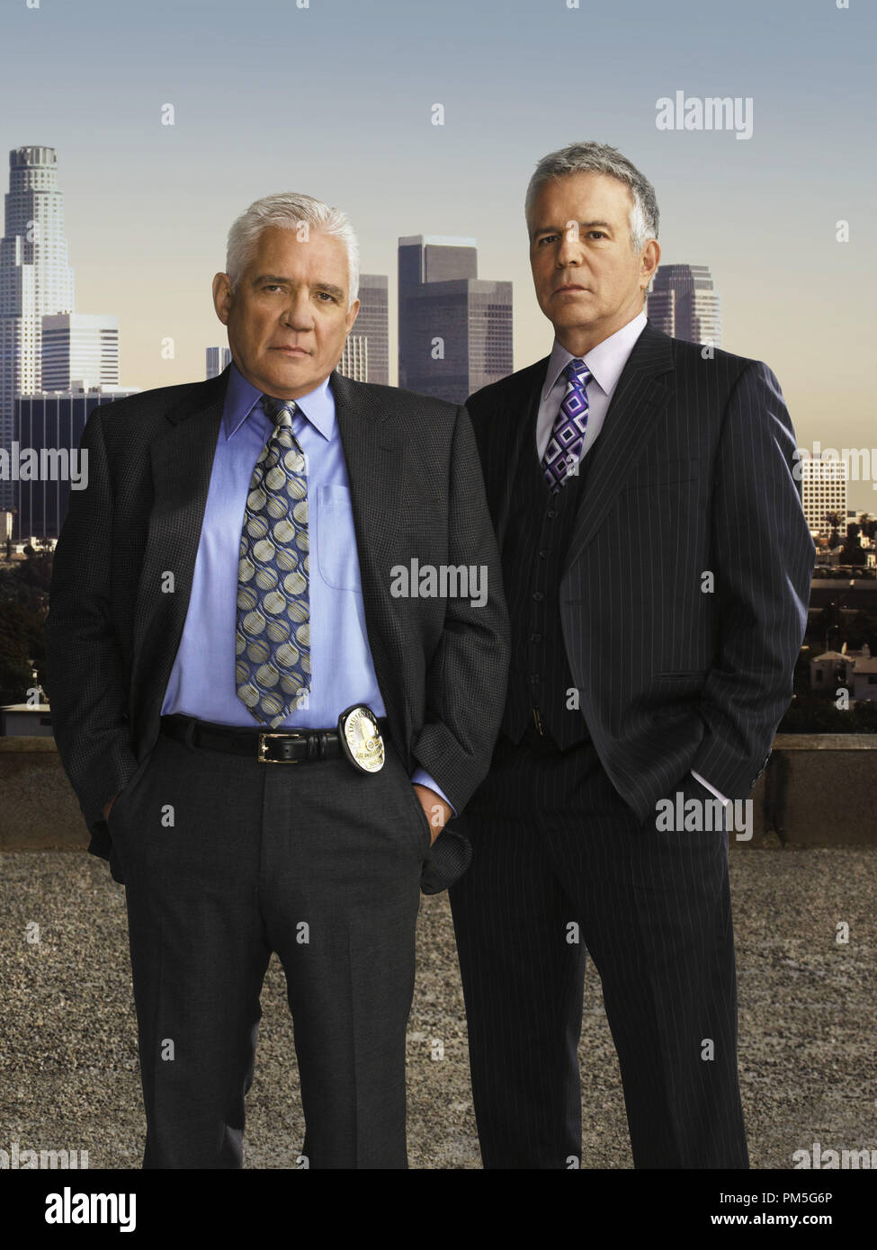 Film noch aus 'Näher' G.W. Bailey, Anthony John Denison 2007 Photo Credit: Andrew Eccles Datei Referenz # 30738191 THA nur für redaktionelle Verwendung - Alle Rechte vorbehalten Stockfoto