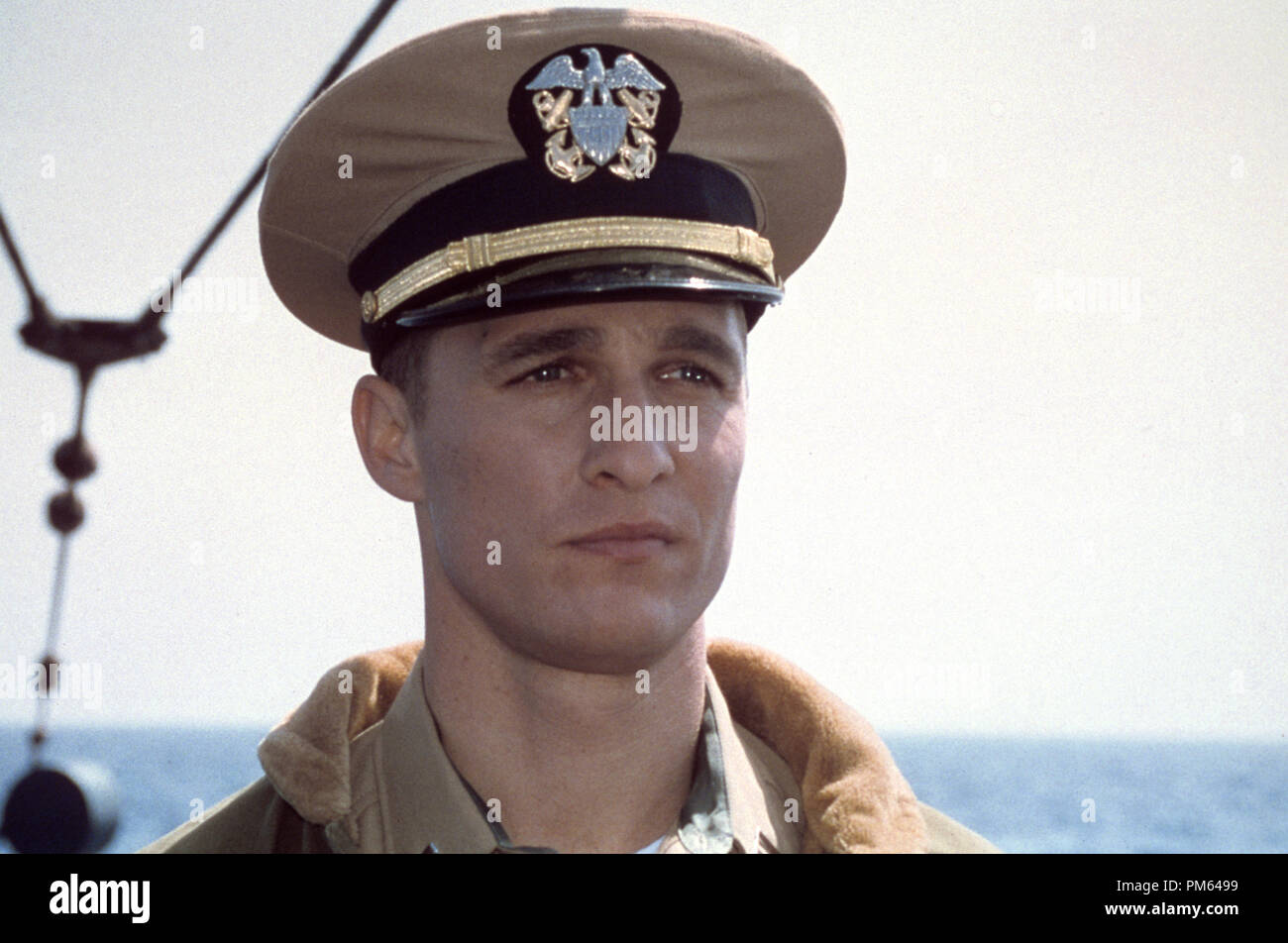 Film Still / Werbung Stills aus "U-571" Matthew McConaughey © 2000 Universal Pictures Photo Credit: Mario den Tursi Datei Referenz # 30846034 THA nur für redaktionelle Verwendung - Alle Rechte vorbehalten Stockfoto