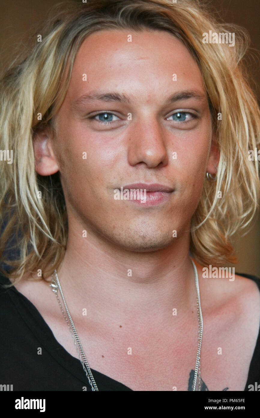 Jamie Campbell Bower 'Anonym' Portrait Session, 12. Juli 2011. Reproduktion von amerikanischen Boulevardzeitungen ist absolut verboten. Datei Referenz Nr.31024 019 GFS nur für redaktionelle Verwendung - Alle Rechte vorbehalten Stockfoto