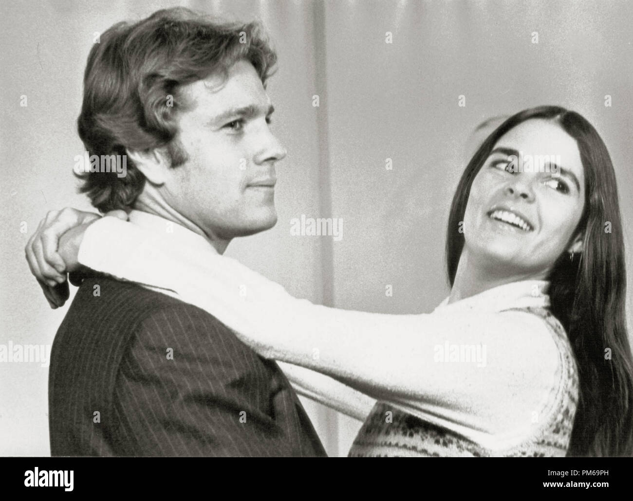 Ryan O'Neal und Ali MacGraw, 'Love Story' 1970 Paramount Datei Referenz # 31316 374 THA Stockfoto