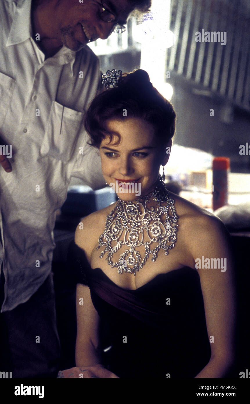 Film Still / Werbung noch von 'Moulin Rouge' Nicole Kidman © 2001 Twentieth Century Fox Foto: Sue Adler Datei Referenz # 30847649 THA nur für redaktionelle Verwendung - Alle Rechte vorbehalten Stockfoto