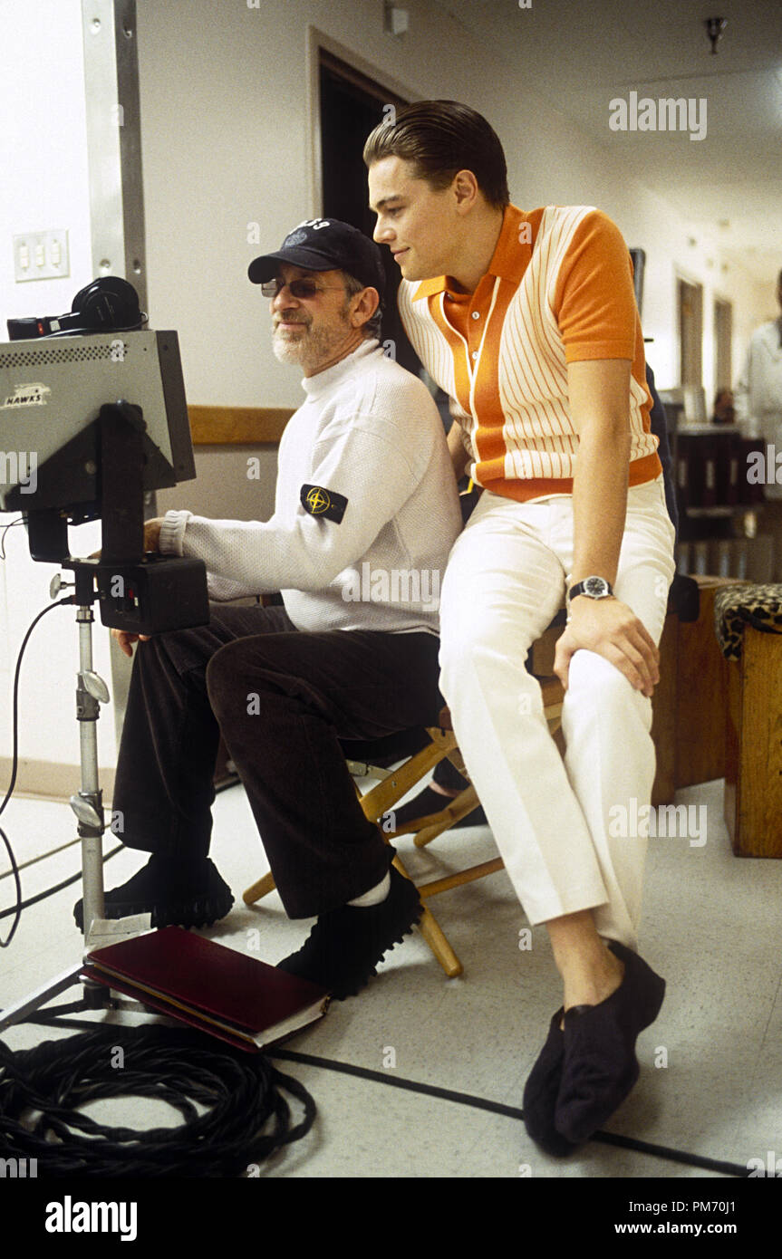 Film Still / Werbung immer noch von "Catch Me If You Can" Regisseur Steven Spielberg, Leonardo DiCaprio © 2002 DreamWorks Foto: Andrew Cooper Datei Referenz # 30754972 THA nur für redaktionelle Verwendung - Alle Rechte vorbehalten Stockfoto