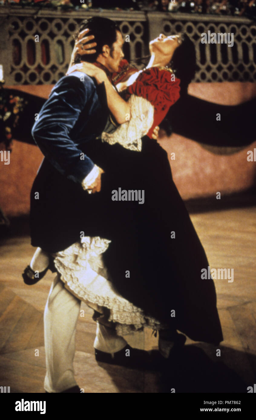 Szenenfoto aus "Die Maske des Zorro Antonio Banderas, Catherine Zeta-Jones © 1998 Tri-Star Pictures Photo Credit: Rico Torres Datei Referenz # 30996144 THA nur für redaktionelle Verwendung - Alle Rechte vorbehalten Stockfoto