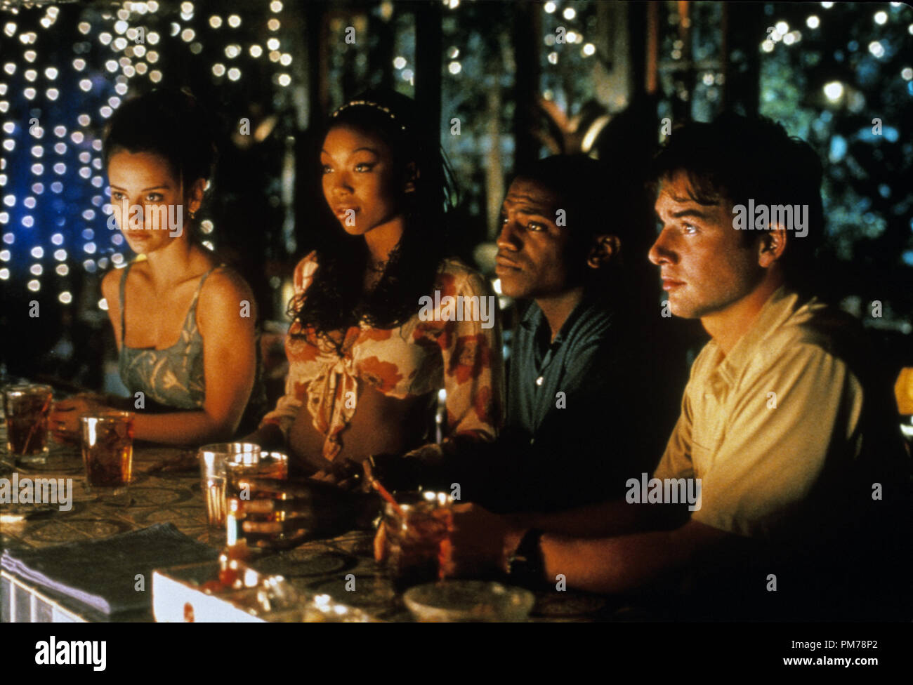 Szenenfoto aus "Ich weiß noch immer, was du letzten Sommer 'Jennifer Love Hewitt, Brandy Norwood, Mekhi Phifer, Matthew Settle © 1998 Columbia Pictures Photo Credit: James Sorenson Datei Referenz # 30996463 THA nur für redaktionelle Verwendung - Alle Rechte vorbehalten Stockfoto