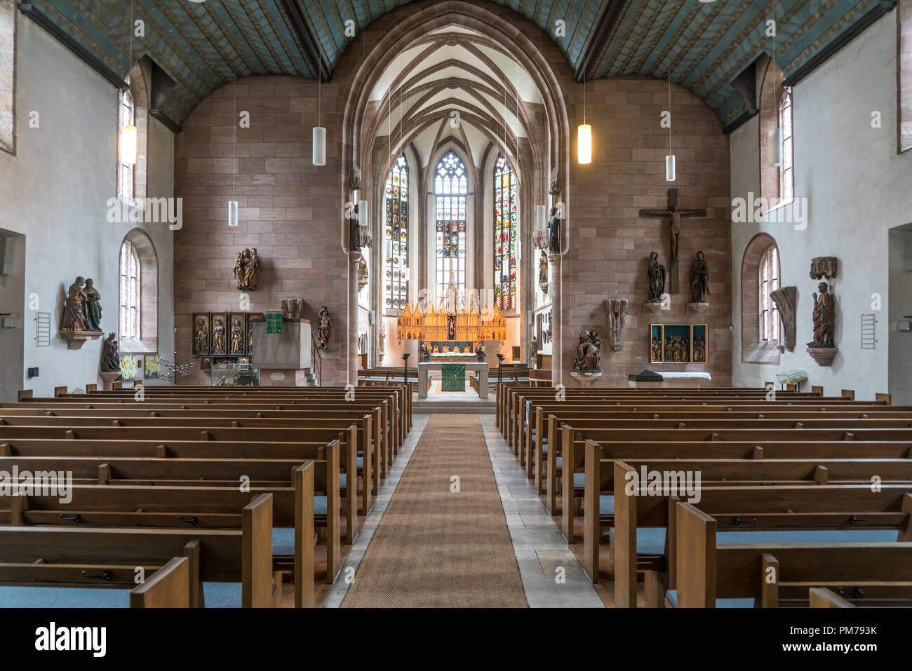 Innenraum der evangelischen Kirche St. Jakob, Nürnberg, Bayern ...