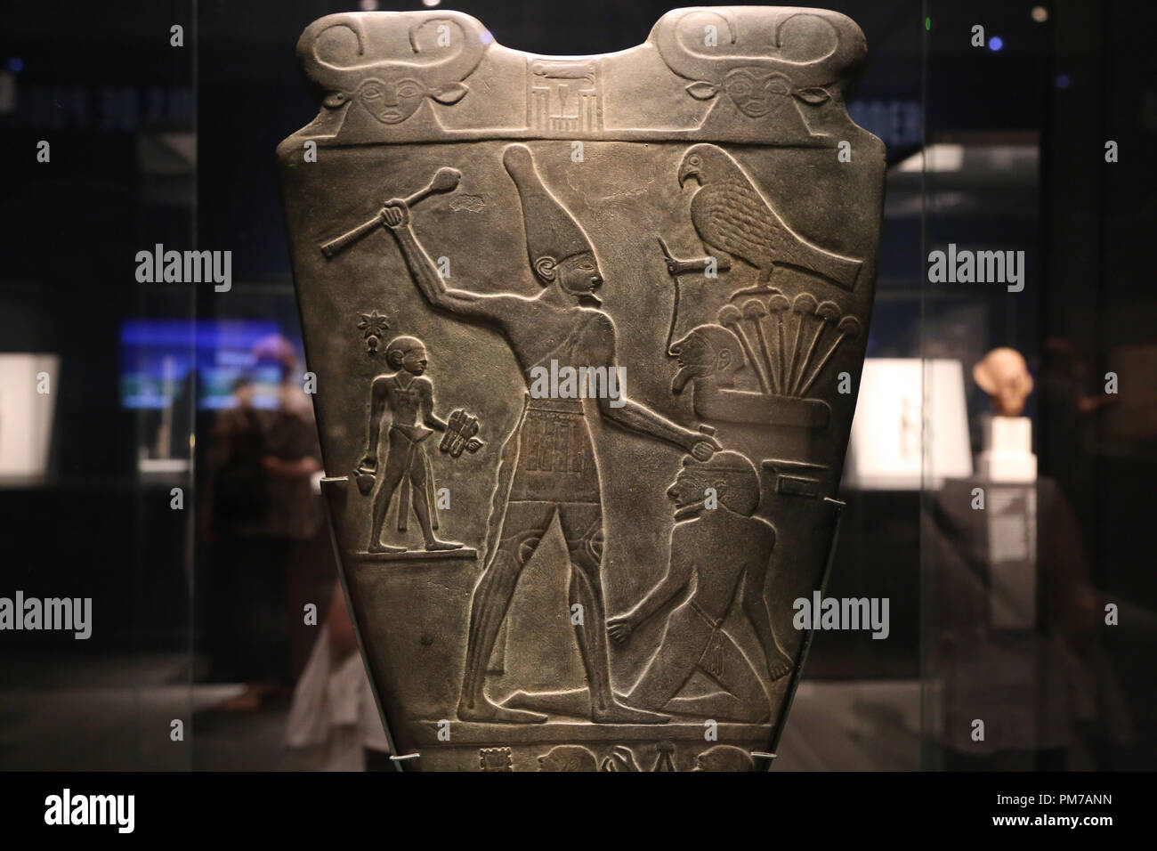 Das alte Ägypten. Narmer Palette (recto). Siltstone. 3200 BC. 1. Dynastie. Frühdynastischen Zeit. Replik. Ägyptisches Museum. Kairo. Stockfoto