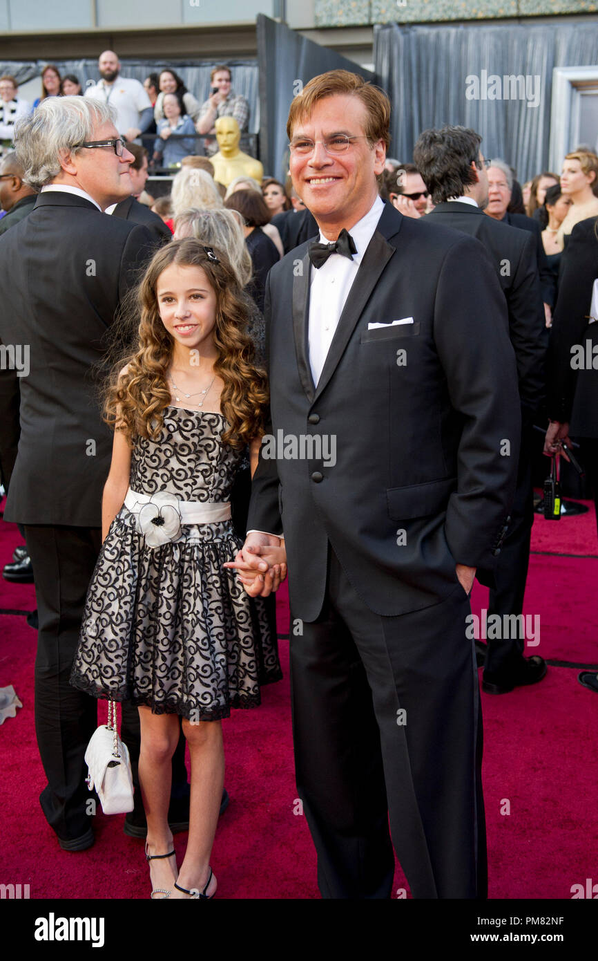 Roxy Sorkin und Aaron Sorkin, Oscar-nominierten für Adaptiertes Drehbuch, kommen für die 84. jährlichen Academy Awards aus Hollywood, CA Februar 26, 2012. Stockfoto