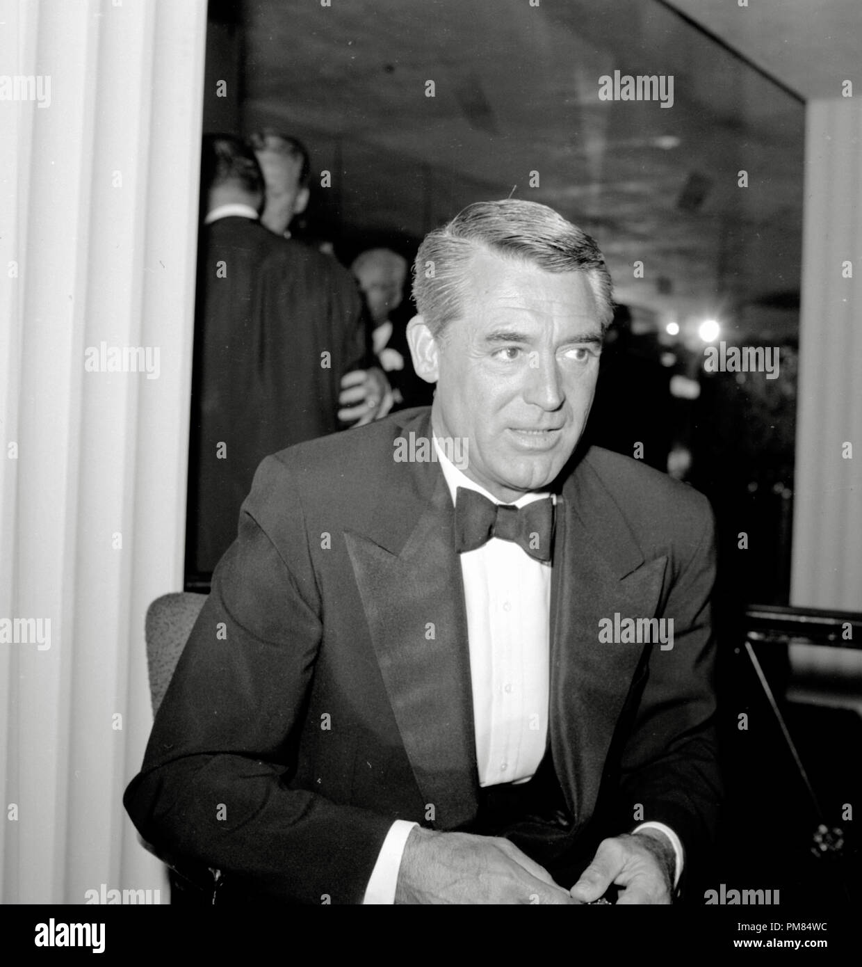 (Archival Classic Cinema - Cary Grant Retrospective) Cary Grant, circa 1959 (Foto von ) Aktenzeichen # 31475 131THA Stockfoto