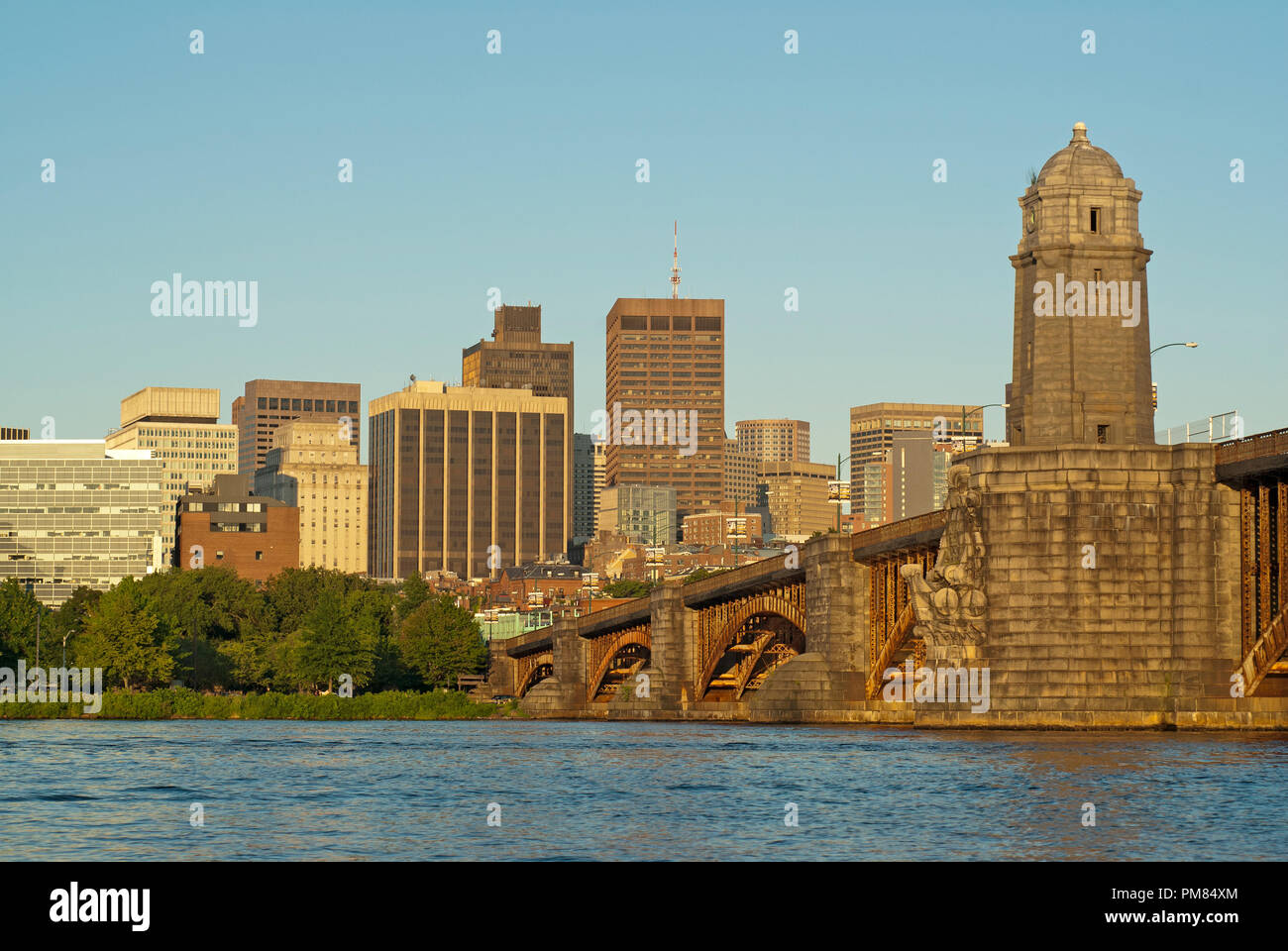Charles River und Longfellow Bridge, Boston, Suffolk County, Massachusetts, USA Stockfoto
