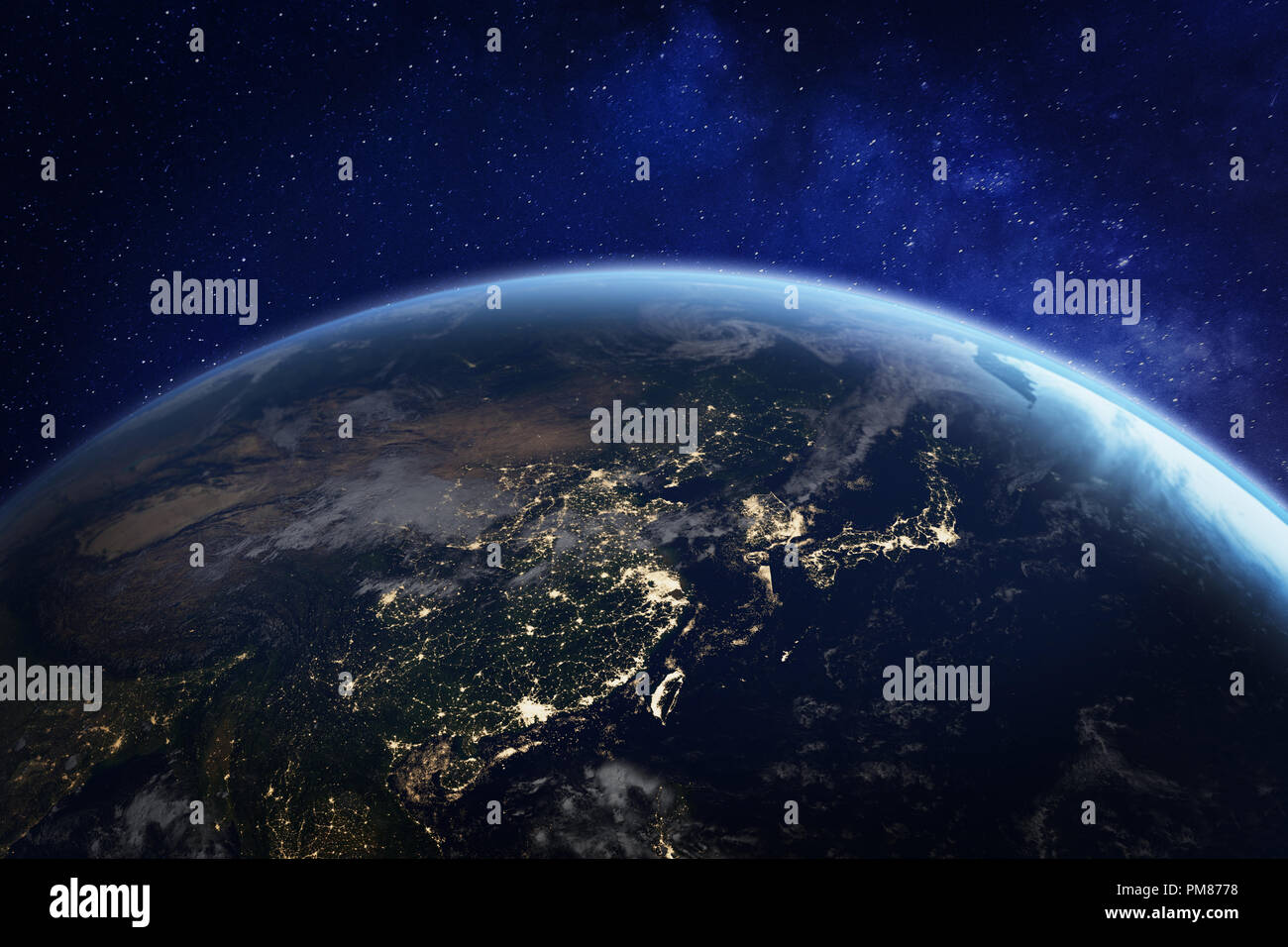 Asien in der Nacht vom Raum mit den Lichtern der Stadt menschliche Aktivität in China, Japan, Südkorea, Taiwan und anderen Ländern, 3D-Rendering von Planet Eart Stockfoto