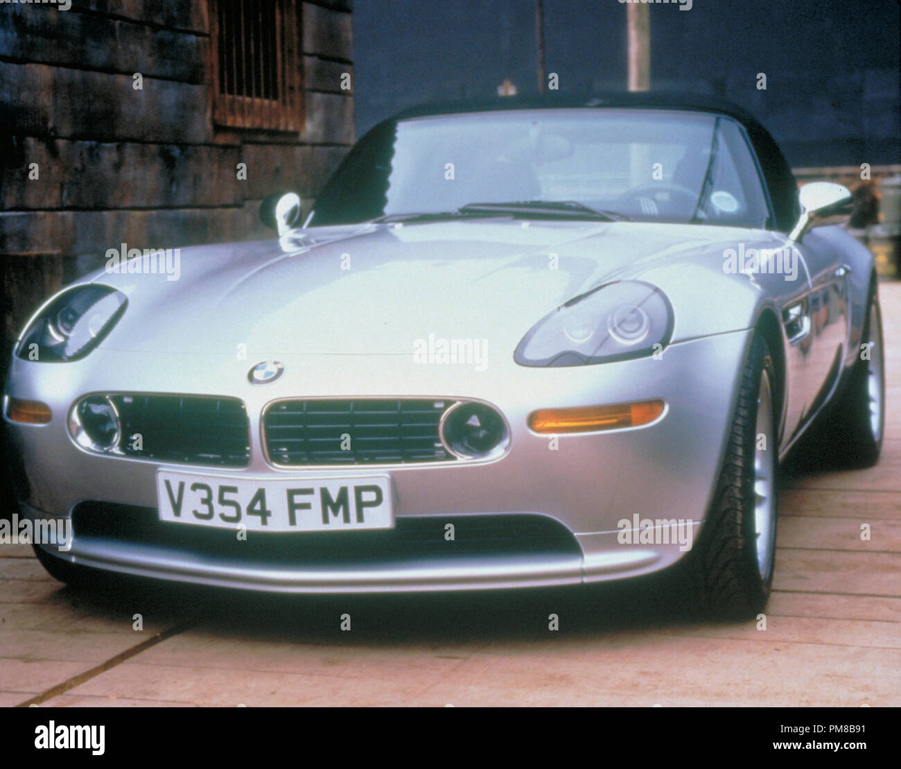 Studio Werbung immer noch: "Die Welt ist nicht genug" BMW Z8 1999 Stockfoto