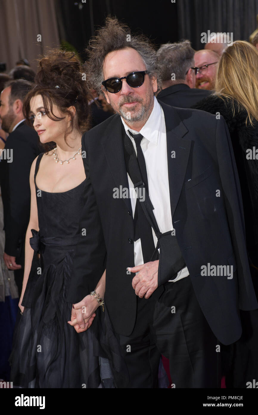 Helena Bonham Carter und Tim Burton, Oscar®-Nominee für Animationsfilm, kommen für die Oscars® auf der Dolby® Theater in Hollywood, CA, 24. Februar 2013. Stockfoto