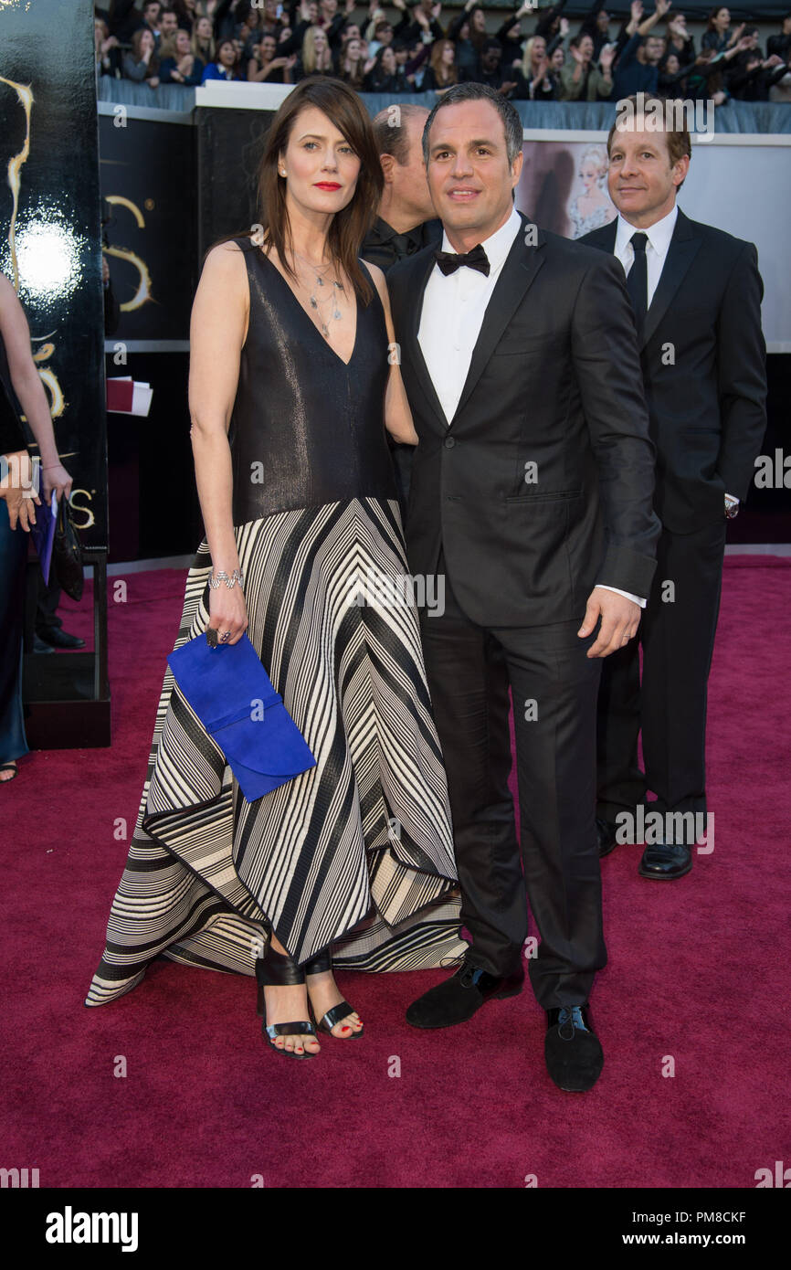 Mark Ruffalo und Sunrise Coigney kommen für die Oscars® auf der Dolby® Theater in Hollywood, CA, 24. Februar 2013. Stockfoto