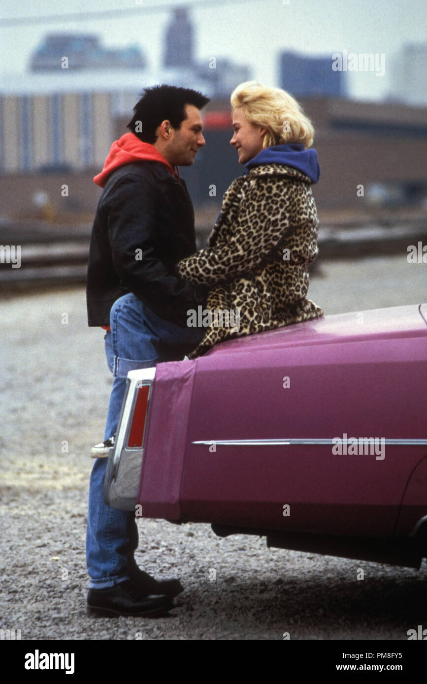 Film Still / Werbung noch von 'True Romance' Christian Slater, Patricia Arquette © 1993 Warner Foto: Ron Phillips Datei Referenz # 31371033 THA nur für redaktionelle Verwendung Alle Rechte vorbehalten Stockfoto