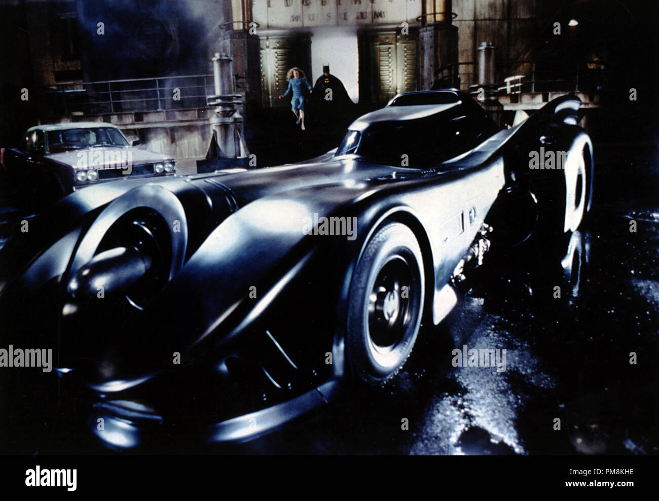 Film Still oder Werbung noch von 'Batman' das Batmobil © 1989 Warner Alle Rechte vorbehalten Datei Referenz # 31623174 THA für die redaktionelle Nutzung nur Stockfoto