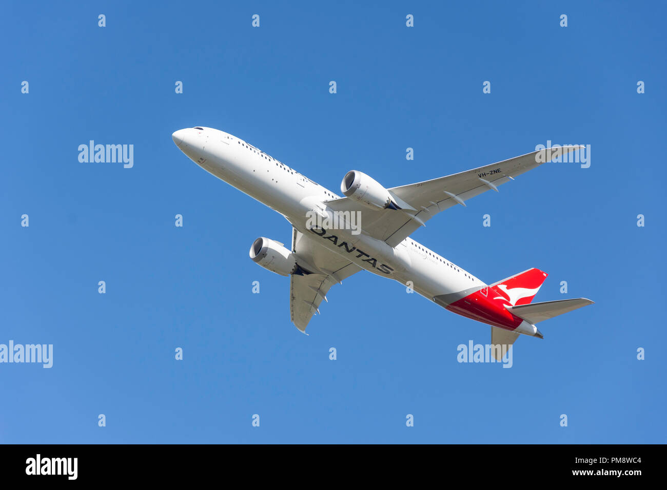 Qantas Airways Boeing 787-9 Dreamliner Flugzeuge vom Flughafen Heathrow, Greater London, England, Vereinigtes Königreich Stockfoto