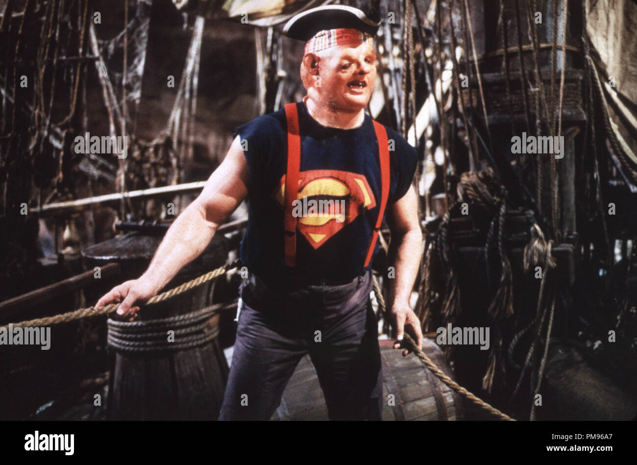 Studio Werbung immer noch von "Die Goonies" John Matuszak © 1985 Warner Alle Rechte vorbehalten Datei Referenz # 31703058 THA für die redaktionelle Nutzung nur Stockfoto