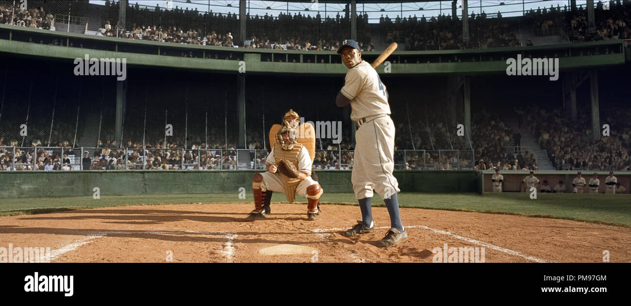 CHADWICK BOSEMAN als Jackie Robinson in Warner Bros. Pictures' und legendären Bilder' Drama "42", ein Warner Bros.-Bilder freigeben. Stockfoto