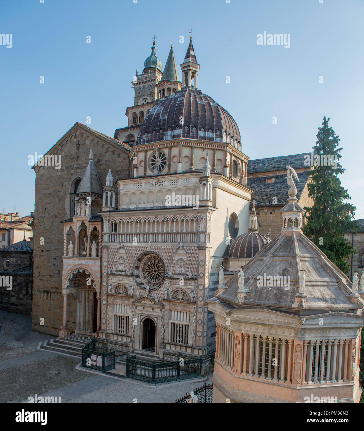 Bergamo Kirche Santa Maria Maggiore, Ansicht von oben Stockfoto