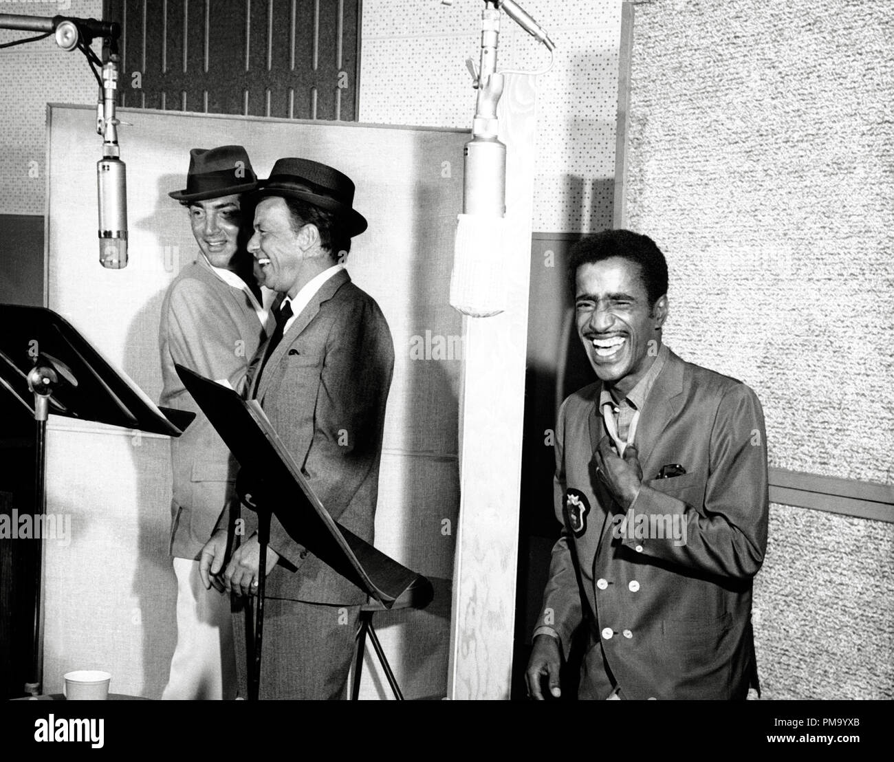 Studio Werbung noch: Dean Martin, Frank Sinatra, Sammy Davis Jr. ca. 1962 Datei Referenz # 31780 367 Stockfoto