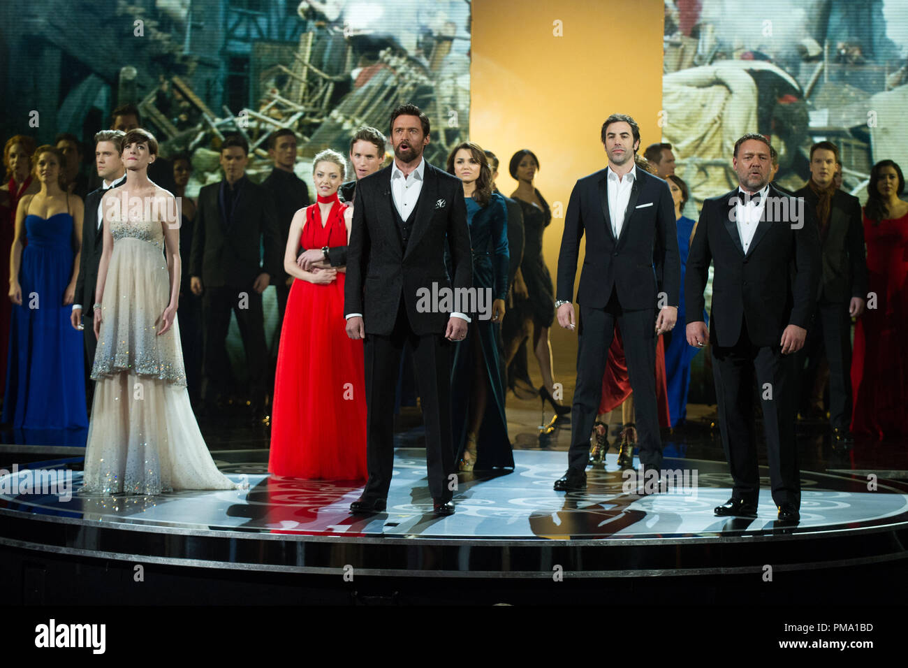 10 Best Insults at the 2013 Golden Globes: Someone Give Russell Crowe a Hug  (2013/01/13)- Tickets to Movies in Theaters, Broadway Shows, London Theatre  \u0026 More | Hollywood.com, image size:1300x956