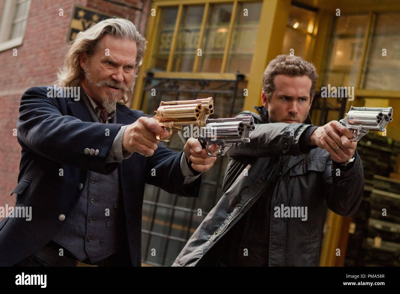 (L und R) Jeff Bridges und Ryan Reynolds Schlagzeile der 3D-übernatürliche Action Adventure "R.I. 1911-1915" Stockfoto