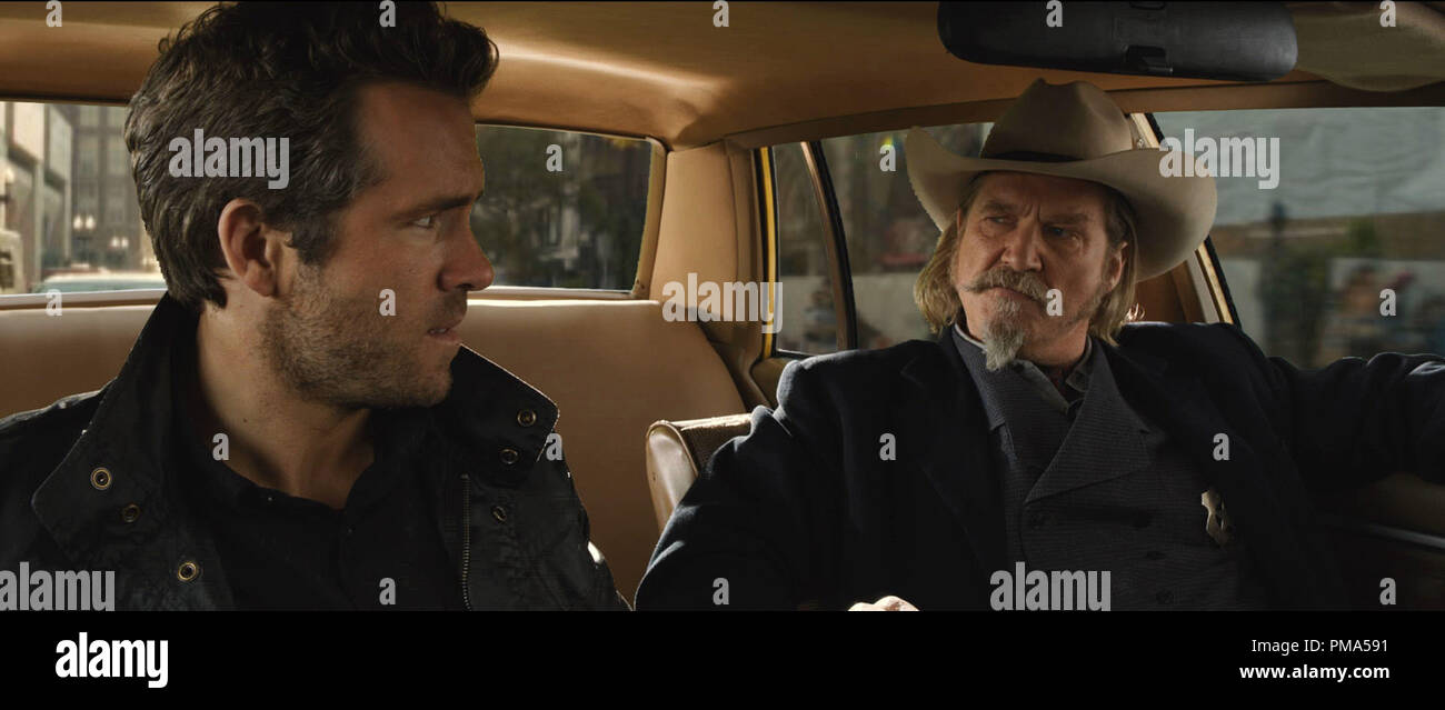 (L und R) Ryan Reynolds und Jeff Bridges Schlagzeile der 3D-übernatürliche Action Adventure "R.I. 1911-1915" Stockfoto