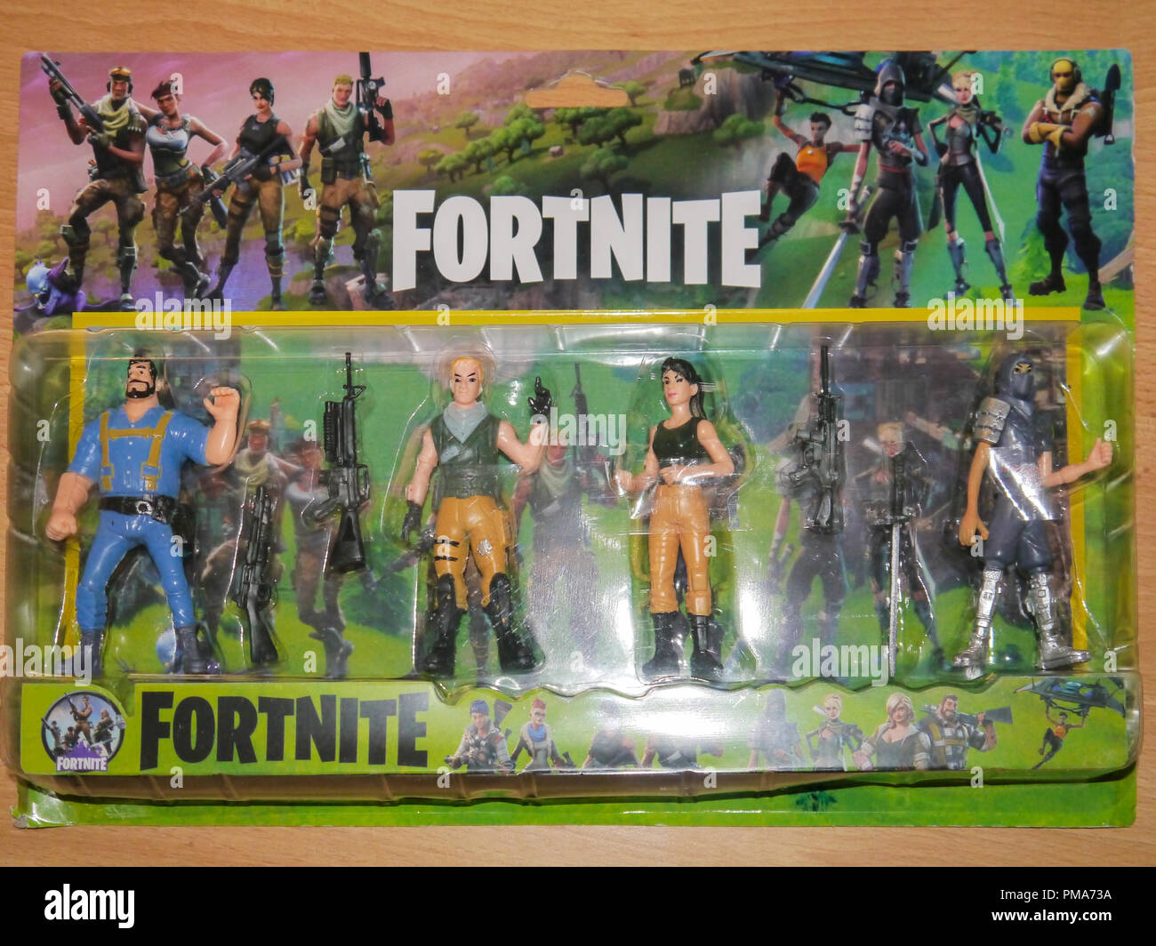 Action Figuren Charaktere Aus Dem Spiel Fortnite Stockfoto Bild - action figuren charaktere aus dem spiel fortnite