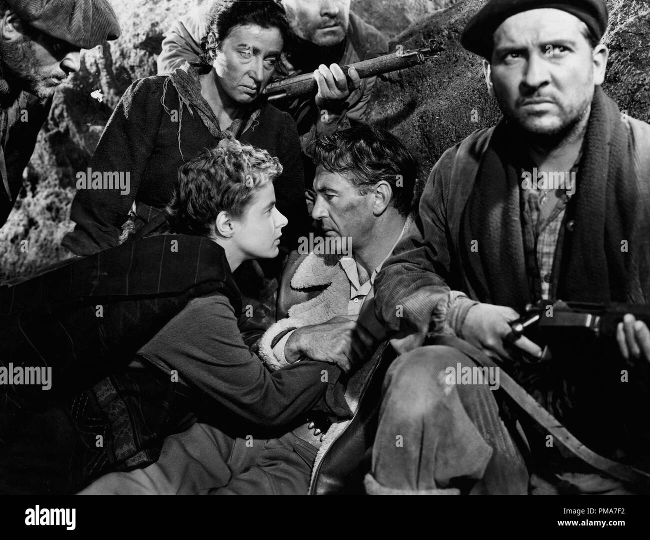 Ingrid Bergman, Gary Cooper, Arturo de Cordova und Katina Paxinou, "Wem die Stunde schlägt", 1943 Paramount Pictures Datei Referenz # 32263 353 THA Stockfoto
