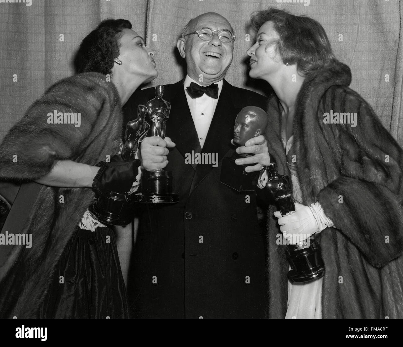 Cecil B DeMille und Gloria Grahame am 25. jährlichen Academy Awards, 1953 Datei Referenz # 31955 650 THA Stockfoto